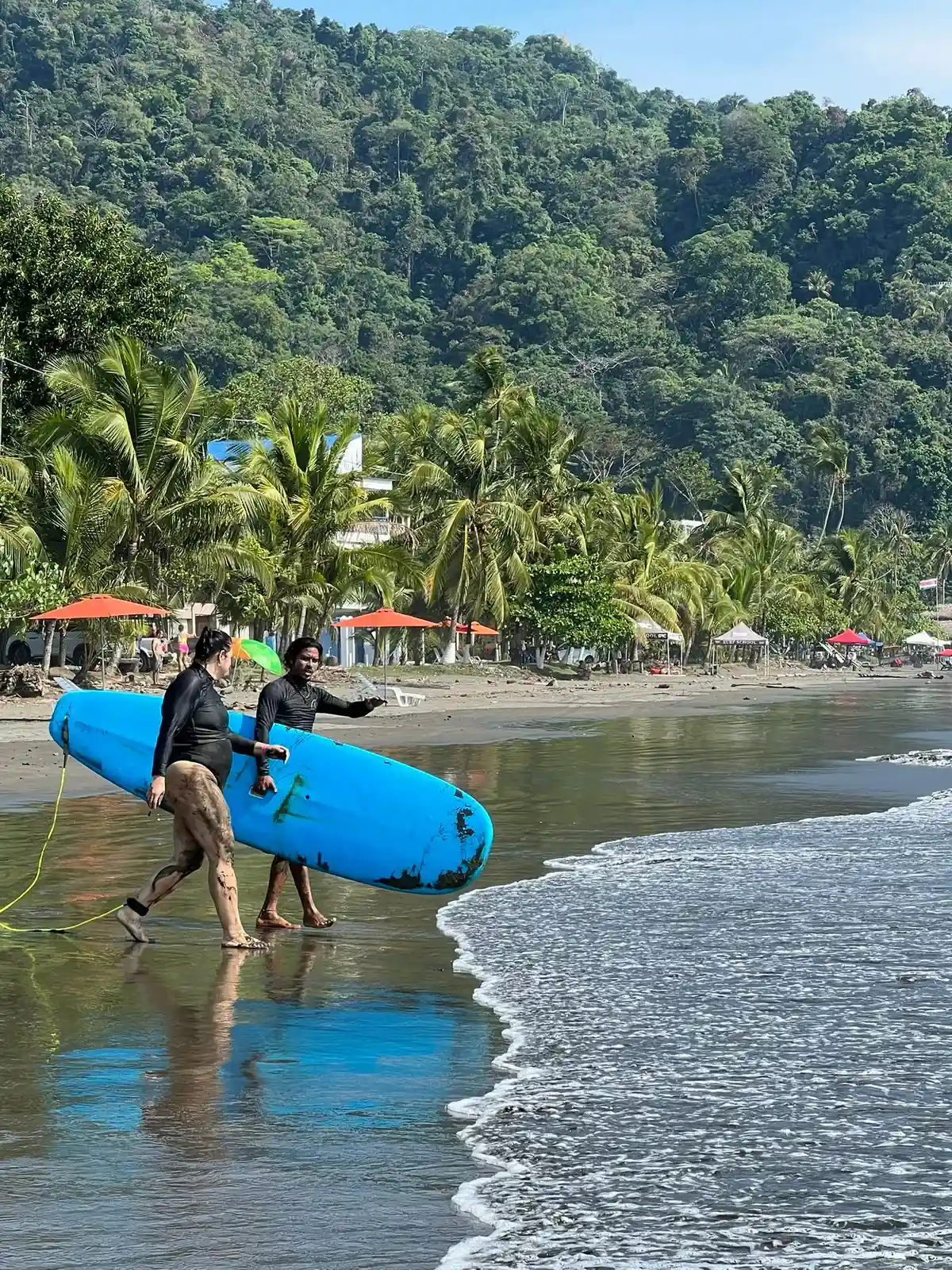 Experiencia de surf en Costa Rica