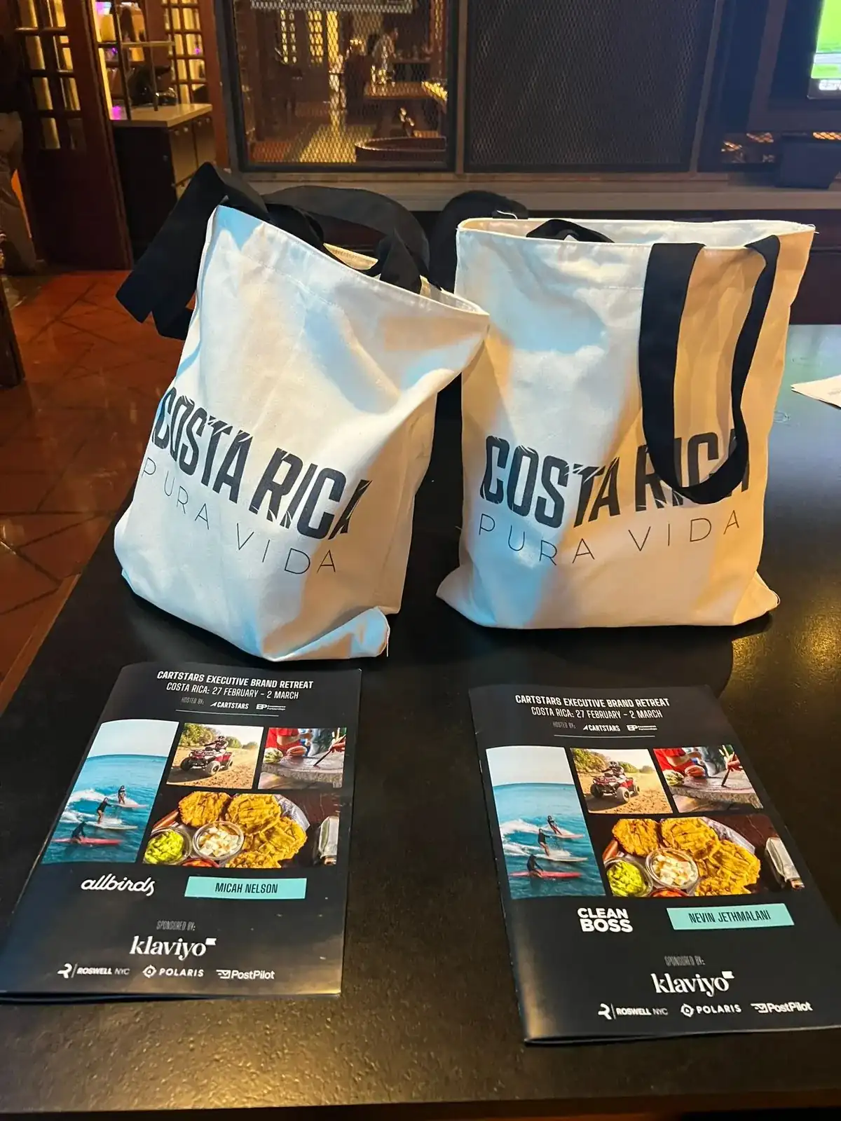 Kits de bienvenida para un grupo corporativo