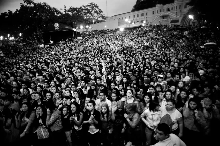 Percance — Día P, lanzamiento de ¿Dónde iré a parar?, Plaza de la Democracia, 7 de agosto de 2010